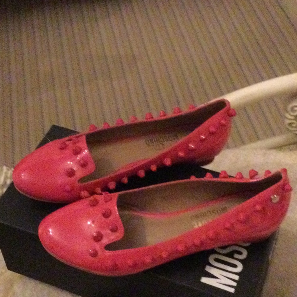 Woman’s flats with beads